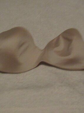 Maidenform Beige Strapless Bra Size 36C USED